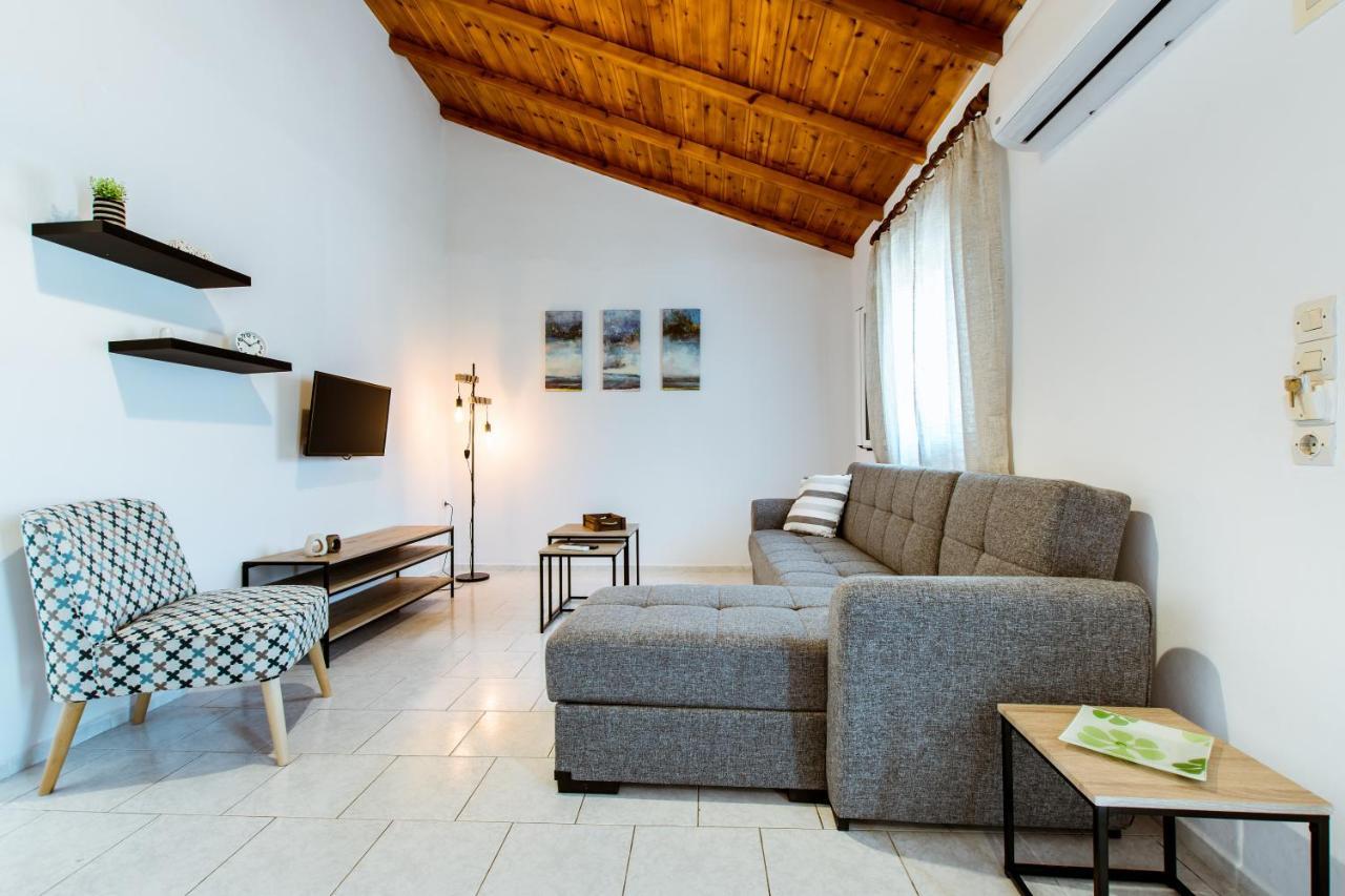 Koulouris Apartments & Studios Kalivai Exteriör bild